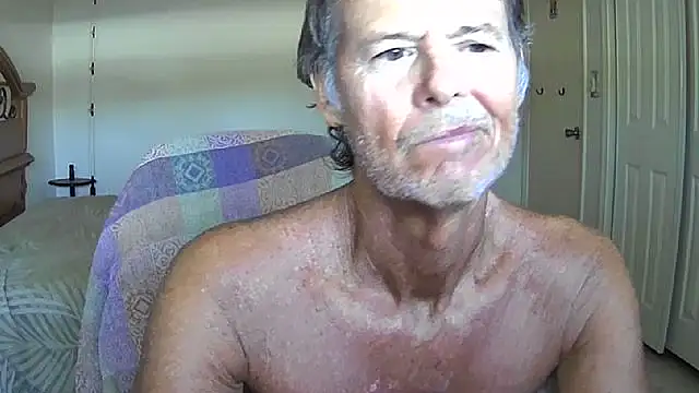 nakeedcowboi65 online show from April 18, 2026, 7:07 pm