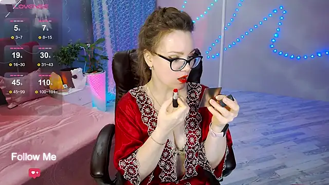 Snapshot of AngelaWhiti chatting on February 3, 2025, 3:49 pm AngelaWhiti online show from February 3, 2025, 3:49 pm