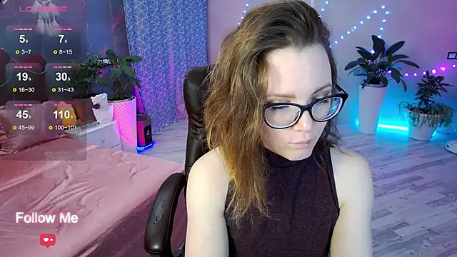 Snapshot of AngelaWhiti chatting on March 2, 2025, 3:52 pm AngelaWhiti online show from March 2, 2025, 3:52 pm