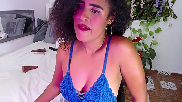 sweet brunette19 online show from February 9, 2025, 4:18 pm