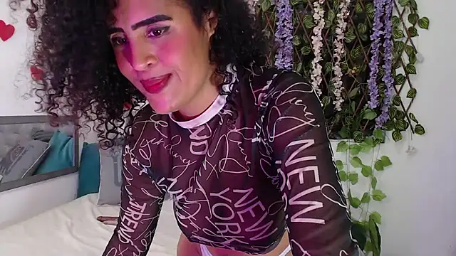 sweet brunette19 online show from February 18, 2025, 9:09 pm