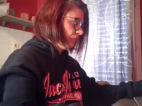 jennylovence online show from January 16, 2025, 12:09 pm