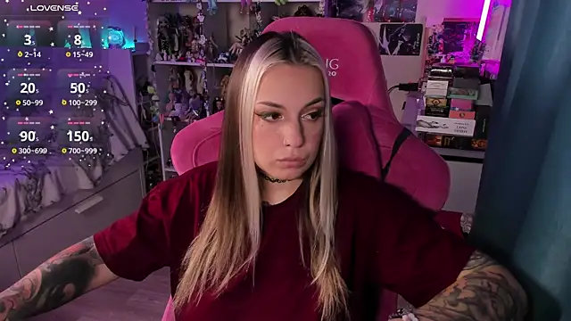 Snapshot of ChloeKohaku chatting on November 23, 2025, 6:34 am ChloeKohaku online show from November 23, 2025, 6:34 am