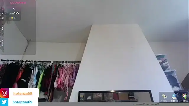 Snapshot of Hotenza69 chatting on March 11, 2025, 11:44 am Hotenza69 online show from March 11, 2025, 11:44 am