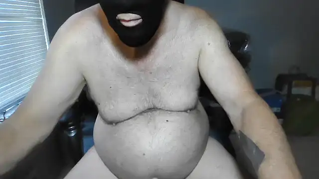 Snapshot of CBTluver chatting on October 30, 2025, 5:21 pm CBTluver online show from October 30, 2025, 5:21 pm