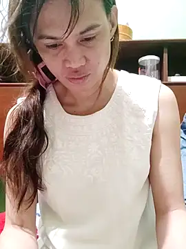 QueenSoreal online show from February 12, 2026, 9:14 pm