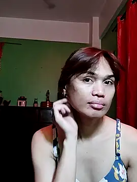 QueenSoreal online show from September 19, 2025, 4:44 pm