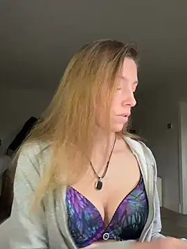 Heidi Harper online show from January 6, 2025, 9:41 am