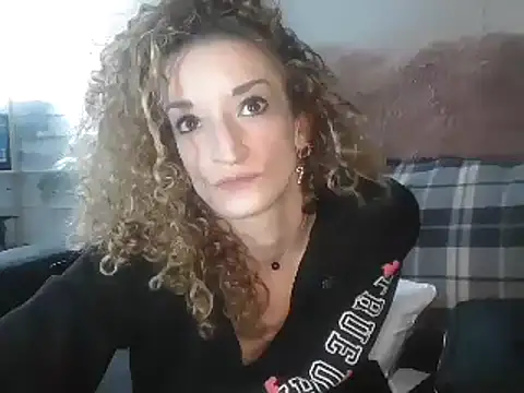 AshleyRain online show from December 15, 2025, 5:46 am