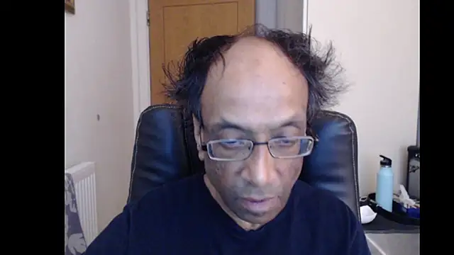 rauncher1 online show from June 4, 2026, 8:19 am