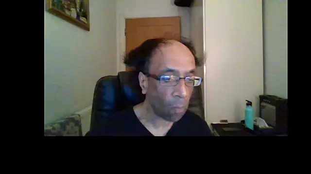 Snapshot of rauncher1 chatting on July 7, 2026, 10:13 pm rauncher1 online show from July 7, 2026, 10:13 pm