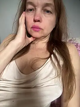 Snapshot of Susanel chatting on June 3, 2026, 7:53 am Susanel online show from June 3, 2026, 7:53 am