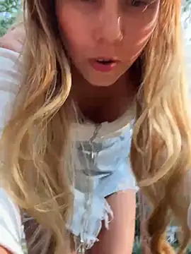 Snapshot of Brittanyrosexx chatting on January 4, 2025, 8:48 pm Brittanyrosexx online show from January 4, 2025, 8:48 pm