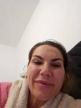 Snapshot of FeliciaKrige chatting on January 9, 2026, 8:27 pm FeliciaKrige online show from January 9, 2026, 8:27 pm