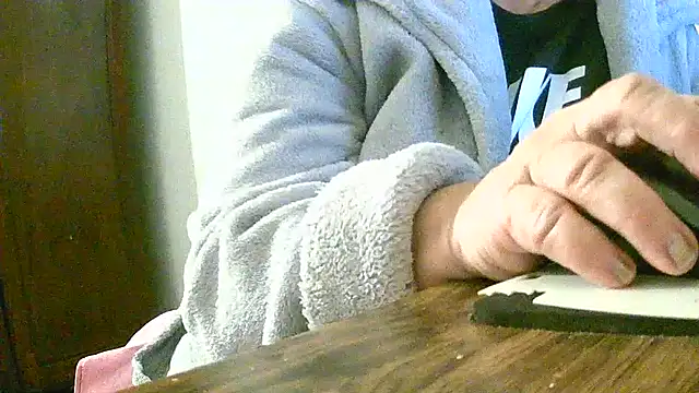 Snapshot of douceur63 chatting on November 23, 2025, 11:20 am douceur63 online show from November 23, 2025, 11:20 am