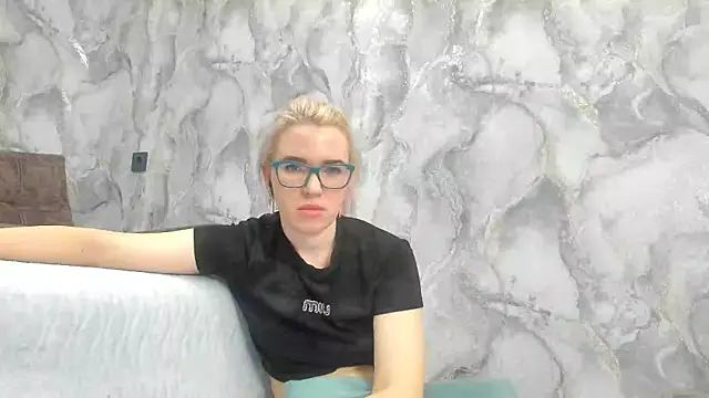 succubus online show from March 16, 2025, 7:04 am