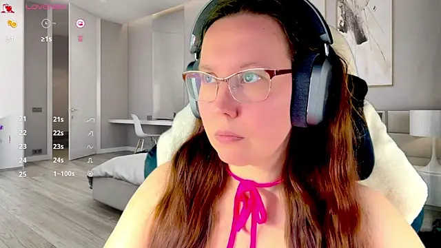 Victoria Romans online show from April 7, 2026, 4:09 pm