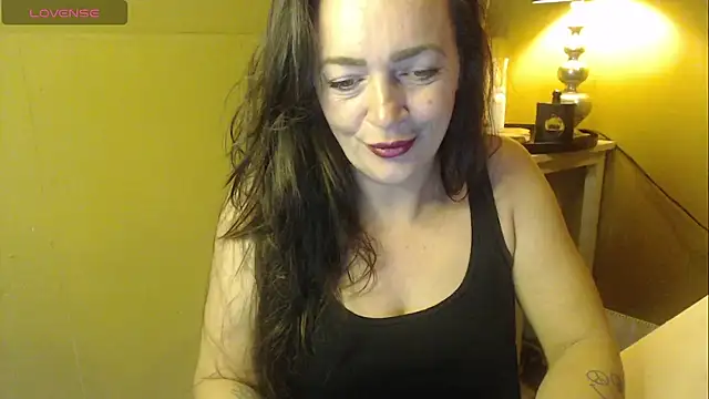 cloe85nl online show from March 12, 2026, 8:18 am