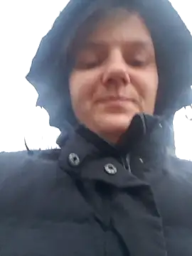 Cutegirlforyou online show from December 5, 2025, 7:51 am