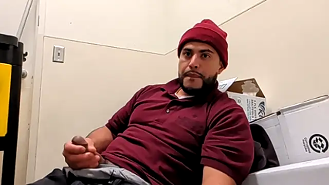 gardy8585 online show from December 2, 2025, 9:22 am