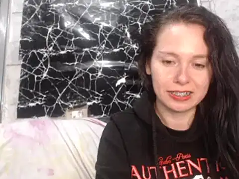 Snapshot of Venusluxodomme chatting on June 10, 2026, 3:19 am Venusluxodomme online show from June 10, 2026, 3:19 am