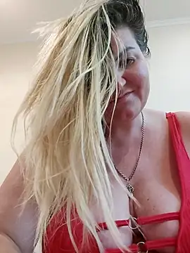 Snapshot of VeronikaBless chatting on September 13, 2025, 10:59 am VeronikaBless online show from September 13, 2025, 10:59 am