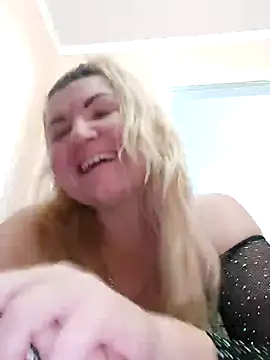 Snapshot of VeronikaBless chatting on December 14, 2024, 9:07 am VeronikaBless online show from December 14, 2024, 9:07 am