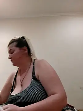 Snapshot of VeronikaBless chatting on September 12, 2025, 4:40 pm VeronikaBless online show from September 12, 2025, 4:40 pm