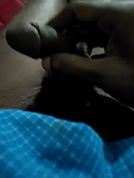 rocksred1 online show from February 3, 2026, 6:02 pm