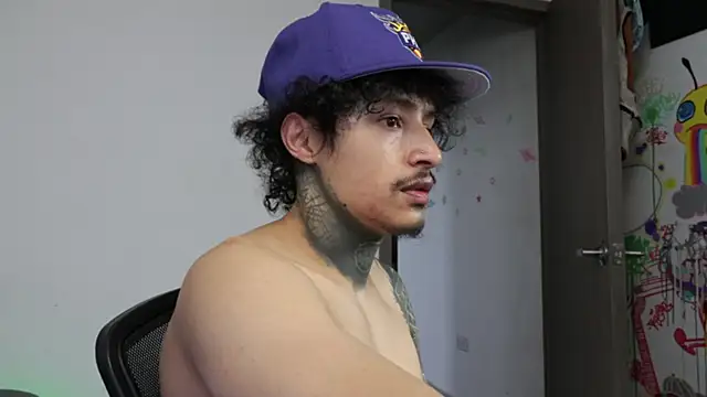 trieone online show from April 3, 2026, 11:55 pm