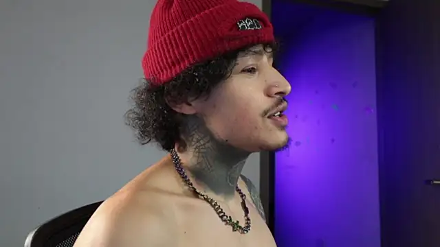 trieone online show from April 18, 2026, 4:26 am