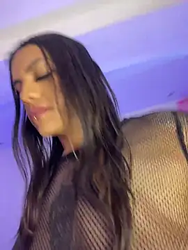 Victoria14  online show from January 17, 2026, 4:32 pm