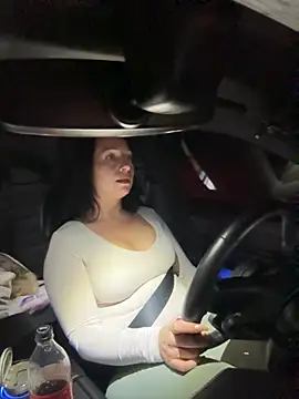 Snapshot of Viola_Beck chatting on November 18, 2025, 6:00 pm Viola Beck online show from November 18, 2025, 6:00 pm