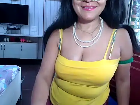 yourradhika online show from April 8, 2026, 8:05 am