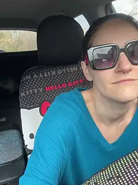 Snapshot of lolabunny9 chatting on February 6, 2025, 4:14 pm lolabunny9 online show from February 6, 2025, 4:14 pm