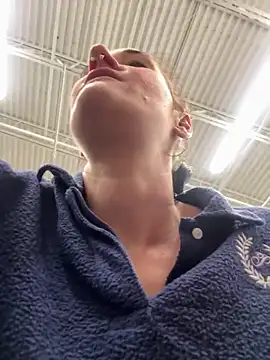 Snapshot of lolabunny9 chatting on March 10, 2025, 4:46 pm lolabunny9 online show from March 10, 2025, 4:46 pm