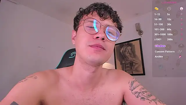 Snapshot of LeaneSeb chatting on November 9, 2025, 8:13 pm LeaneSeb online show from November 9, 2025, 8:13 pm