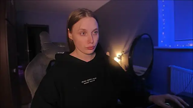 Rachel Ro online show from December 16, 2024, 11:28 pm