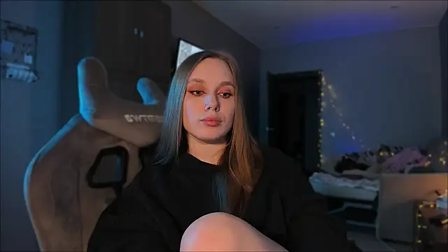 Rachel Ro online show from January 21, 2025, 12:18 pm