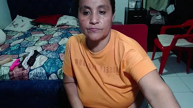 Snapshot of pervert_mommy_ chatting on March 20, 2025, 2:40 am pervert mommy online show from March 20, 2025, 2:40 am