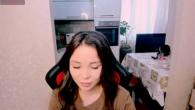 AyaMoon online show from October 27, 2025, 5:30 am