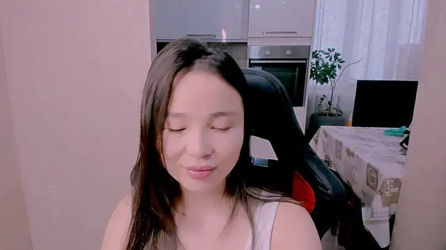 AyaMoon online show from December 16, 2025, 4:50 am