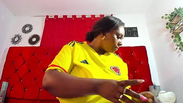 Snapshot of harleyevaans chatting on September 10, 2025, 12:15 pm harleyevaans online show from September 10, 2025, 12:15 pm