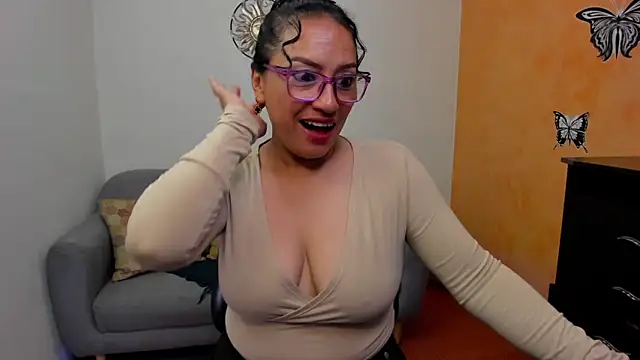 Snapshot of scarlet_wet chatting on May 23, 2026, 11:26 pm scarlet wet online show from May 23, 2026, 11:26 pm