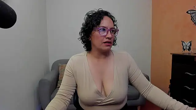 Snapshot of scarlet_wet chatting on June 4, 2026, 11:31 pm scarlet wet online show from June 4, 2026, 11:31 pm