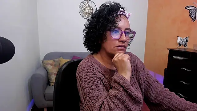 scarlet wet online show from July 25, 2026, 12:07 am