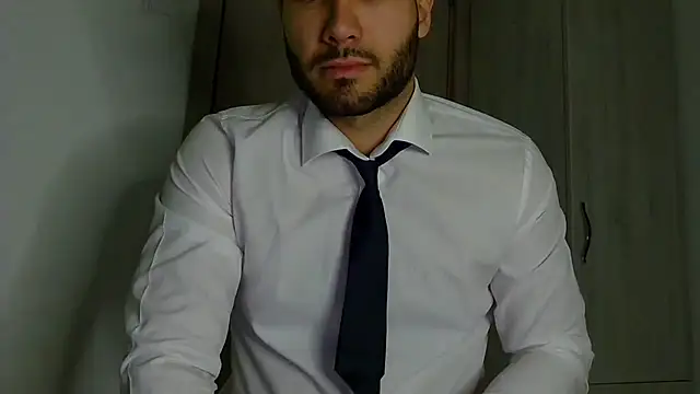 Justynn1 online show from October 8, 2025, 8:53 pm