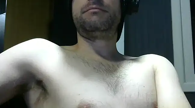 Snapshot of gauchors20 chatting on December 21, 2024, 10:06 am gauchors20 online show from December 21, 2024, 10:06 am