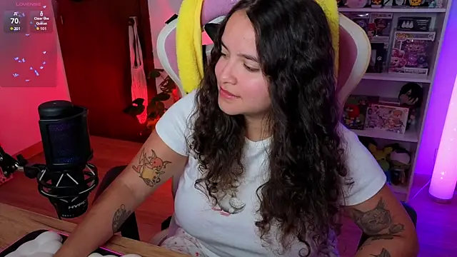 Snapshot of Sweet_sully__ chatting on September 10, 2025, 9:08 am Sweet sully online show from September 10, 2025, 9:08 am