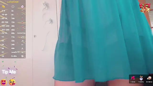 icelady77 online show from January 11, 2025, 2:04 pm